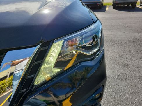 Used 2017 Nissan Pathfinder SL w/ SL Premium Package image 11