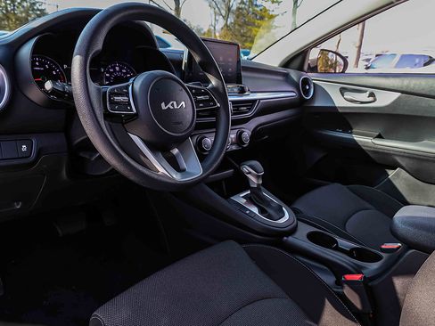 Certified 2024 Kia Forte LXS image 7