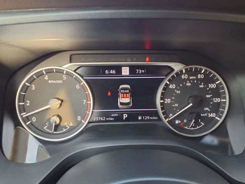 Used 2023 Nissan Rogue SL w/ SL Premium Package image 21