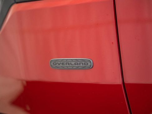 New 2026 Jeep Cherokee Overland image 8