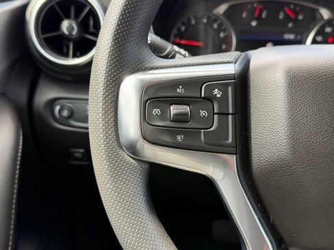 Used 2025 Chevrolet Blazer LT AWD/4WD image 33