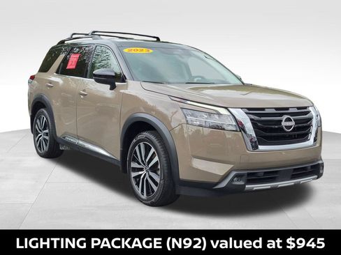 Used 2023 Nissan Pathfinder Platinum w/ Lighting Package (N92) AWD/4WD image 4