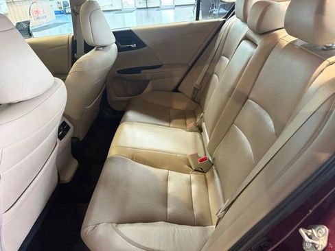 Used 2017 Honda Accord EX-L image 16
