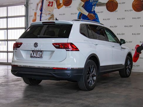 Used 2022 Volkswagen Tiguan SE image 23