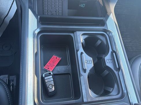 Used 2026 Ford F450 Platinum w/ FX4 Off-Road Package image 30