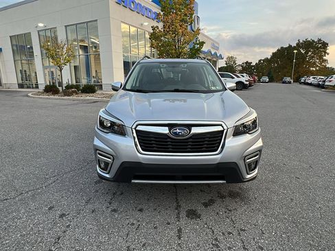 Used 2021 Subaru Forester Touring image 10