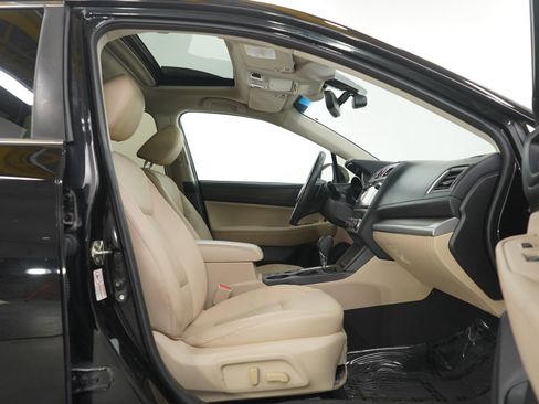 Used 2017 Subaru Outback 2.5i Limited image 11