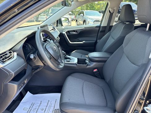 Used 2023 Toyota RAV4 AWD Hybrid image 11