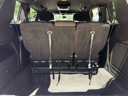 Used 2018 Dodge Grand Caravan SE FWD image 26