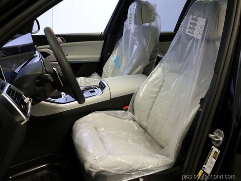 New 2026 BMW X5 xDrive50e w/ Executive Package image 11