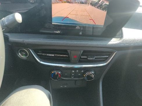 Used 2025 Buick Encore GX Preferred image 28