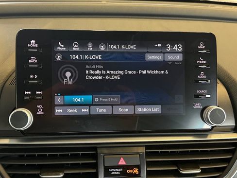 Used 2022 Honda Accord Touring image 21