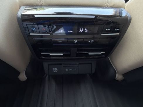 Used 2025 Acura MDX FWD w/ Technology Package image 29