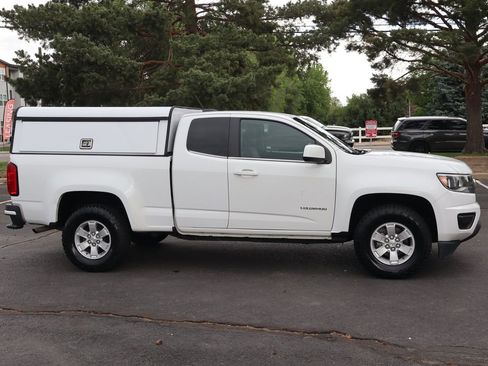 Used 2017 Chevrolet Colorado W/T w/ WT Convenience Package AWD/4WD image 3