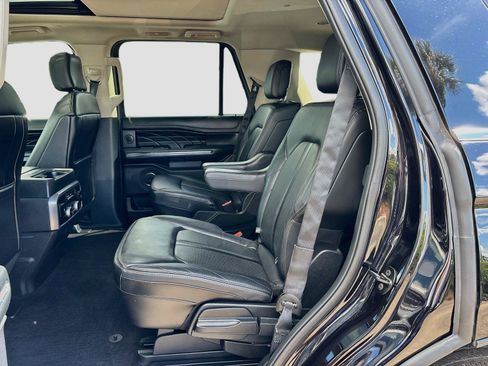 Used 2020 Ford Expedition Platinum RWD image 26