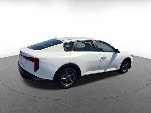 Used 2025 Kia K4 FWD image 14