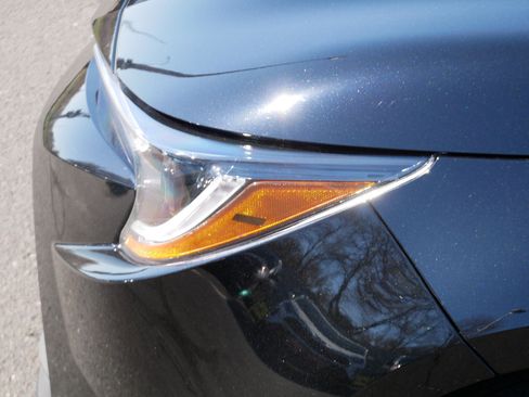 Used 2023 Toyota Corolla LE image 16