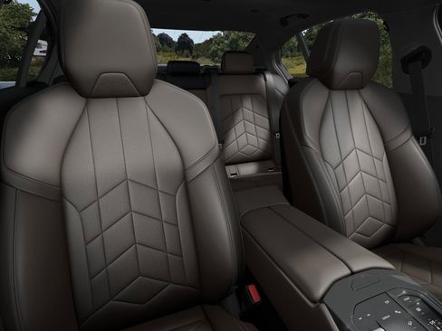 New 2027 BMW 530i xDrive 530i xDrive Sedan image 11