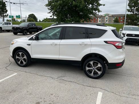 Used 2018 Ford Escape SEL AWD/4WD image 4
