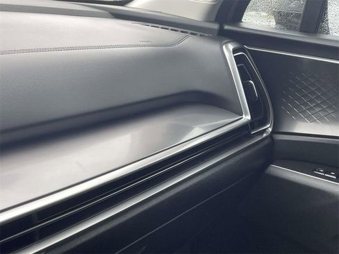 Used 2025 Kia Sorento S w/ Panoramic Sunroof Package image 30