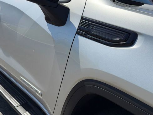 Used 2022 GMC Sierra 1500 Elevation image 13