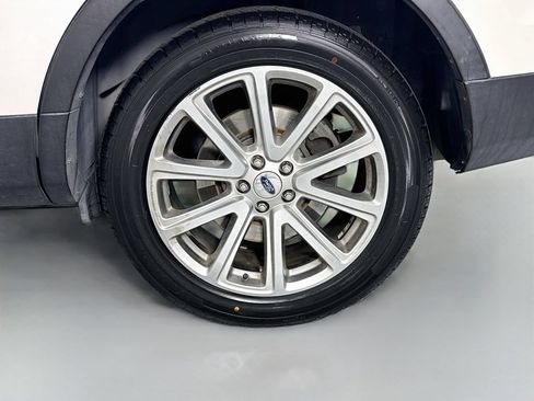 Used 2017 Ford Explorer Limited w/ Equipment Group 303A AWD/4WD image 33
