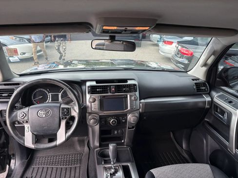 Used 2014 Toyota 4Runner SR5 RWD image 9