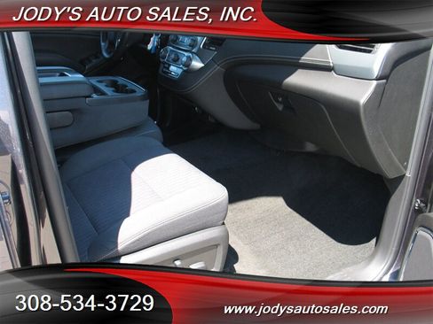 Used 2018 Chevrolet Tahoe LS w/ Skid Plate Package AWD/4WD image 23