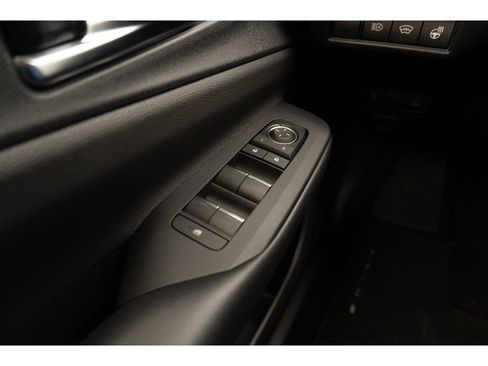 New 2026 Toyota Prius Plug-In Hybrid FWD image 29