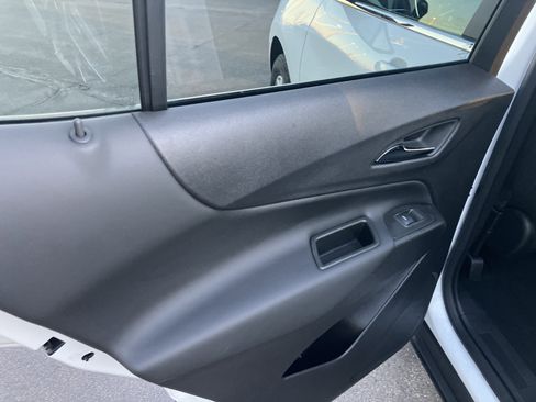 Used 2024 Chevrolet Equinox LT AWD/4WD image 14