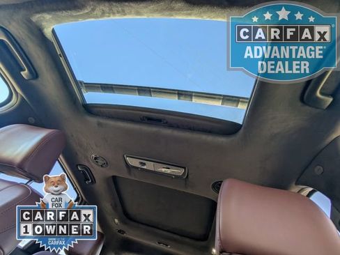 Used 2024 Kia Telluride SX Prestige w/ Towing Package image 15