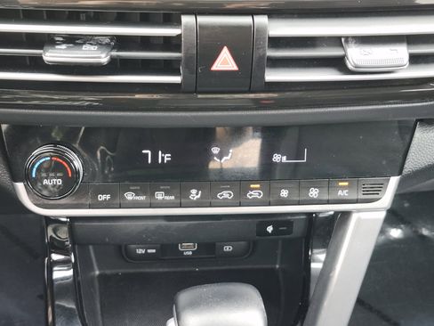 Used 2021 Kia Seltos SX image 36