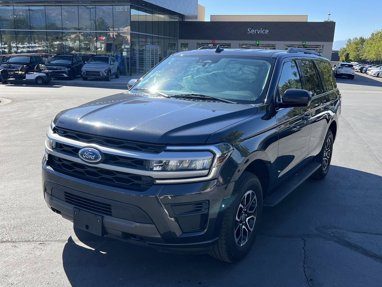 Used 2022 Ford Expedition XLT AWD/4WD image 10