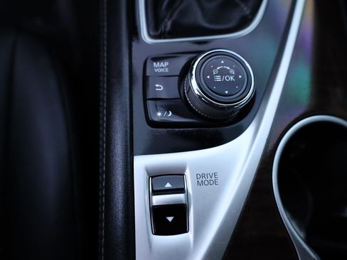 Used 2019 INFINITI Q50 Luxe w/ Essential Package (3.0T Luxe) image 32