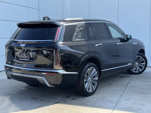 New 2026 Cadillac Vistiq Luxury image 7