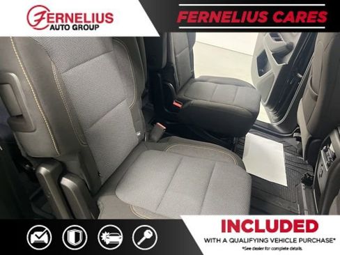 Used 2021 Chevrolet Traverse LT image 30