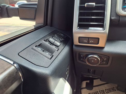 Used 2022 Ford F350 Lariat w/ Lariat Value Package AWD/4WD image 11