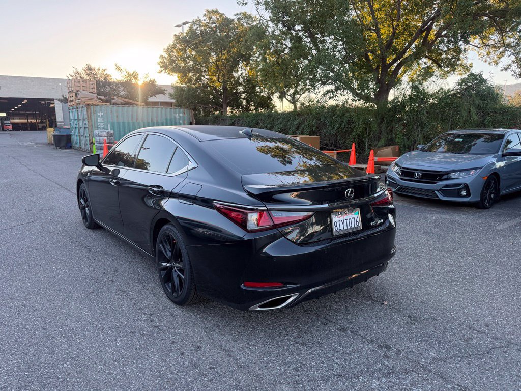 Used 2022 Lexus ES 350 F Sport w/ Accessory Package 2 FWD image 4
