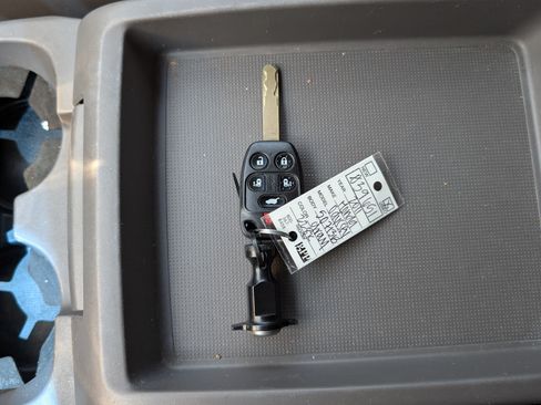 Used 2011 Honda Odyssey Touring image 17