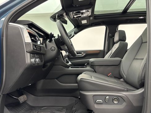 New 2026 GMC Yukon Denali w/ Sun & Power Step Package AWD/4WD image 19