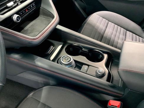 Used 2025 Ford Explorer ST-Line image 17