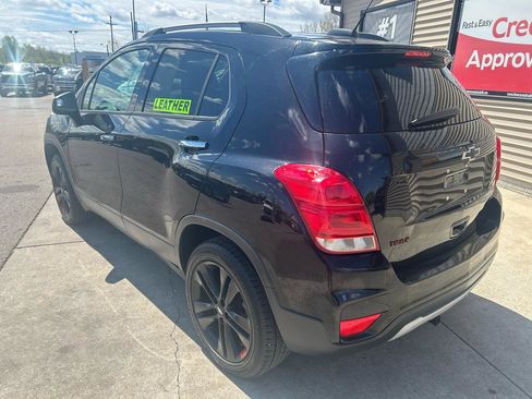 Used 2018 Chevrolet Trax LT w/ Sun & Sound Package AWD/4WD image 7
