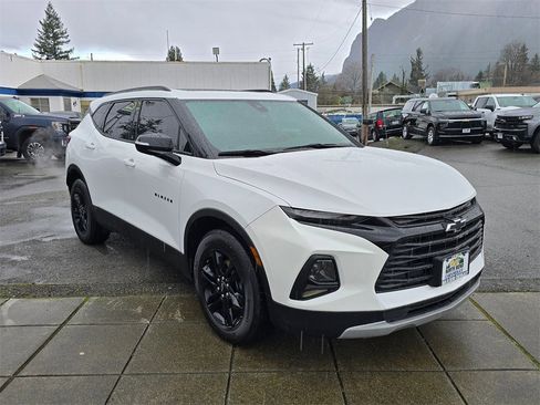 Used 2021 Chevrolet Blazer LT w/ Midnight/Sport Edition image 4