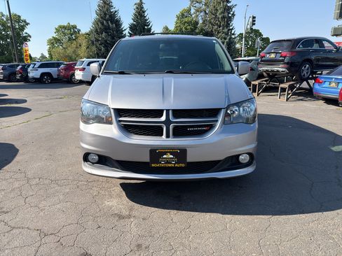 Used 2018 Dodge Grand Caravan GT FWD image 11