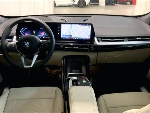 Used 2024 BMW X1 xDrive28i w/ Premium Package AWD/4WD image 5