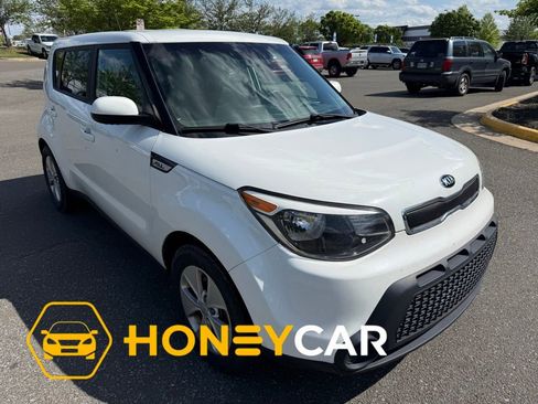 Used 2016 Kia Soul w/ Convenience Package image 1