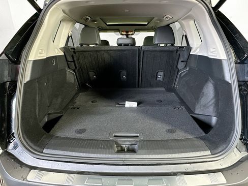 Used 2023 Nissan Rogue SL w/ SL Premium Package image 29