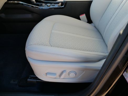 Certified 2023 Kia Sorento SX image 20