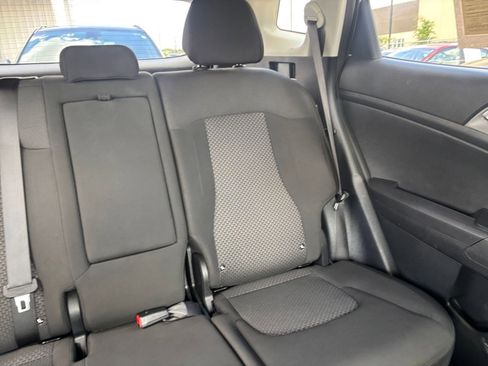 Used 2025 Kia Sportage LX image 36