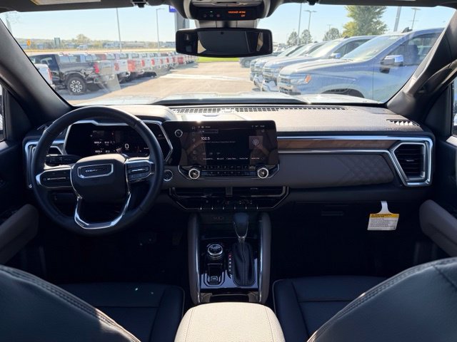 Used 2026 GMC Canyon Denali AWD/4WD image 6